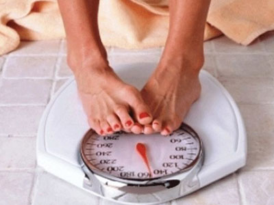 «Πόσα κιλά έχασες;»: Παγιδευμένη στη ζυγαριά